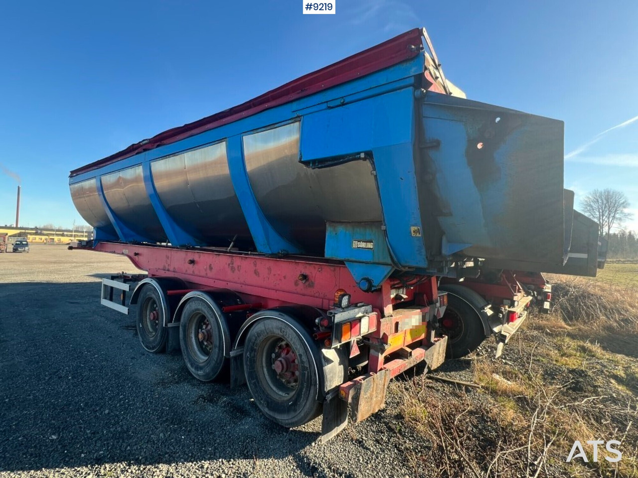 Asphalt trailer - KILAFORS - Sklápěcí přívěs: obrázek 2 Asphalt trailer - KILAFORS - Sklápěcí přívěs: obrázek 2