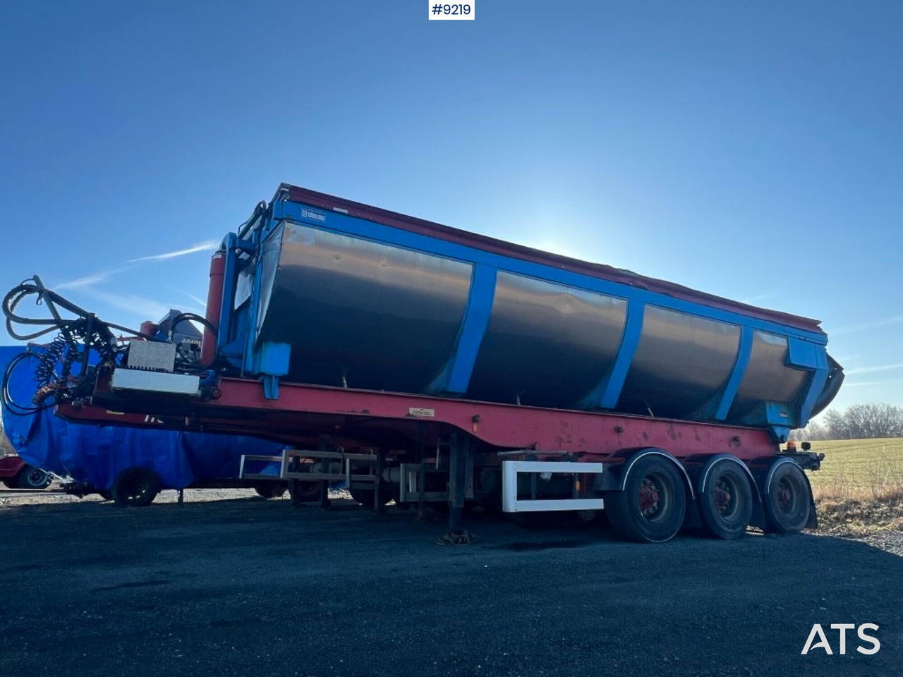 Asphalt trailer - KILAFORS - Sklápěcí přívěs: obrázek 1 Asphalt trailer - KILAFORS - Sklápěcí přívěs: obrázek 1