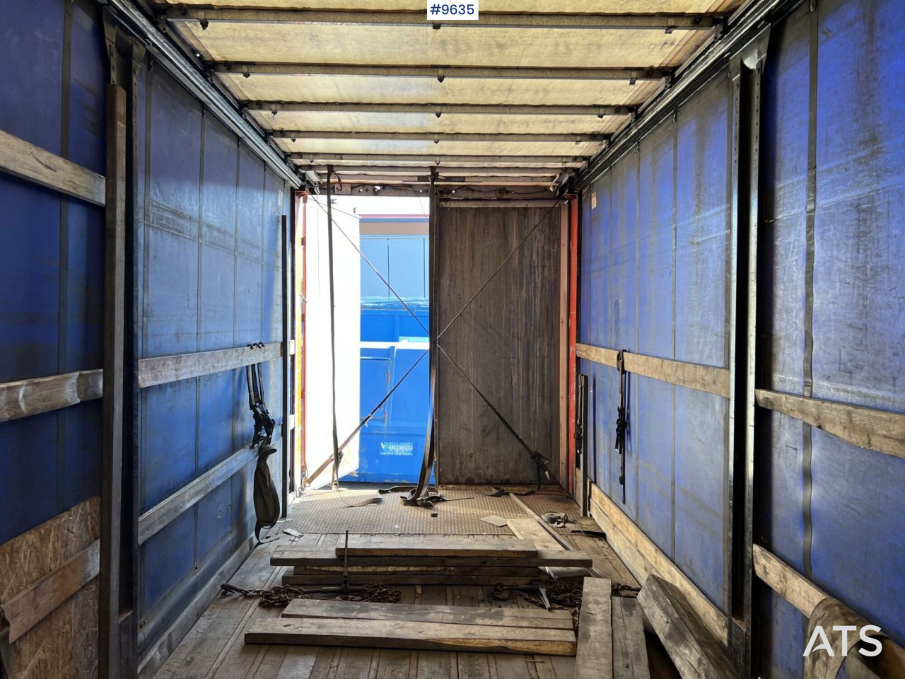 Chapel trailer Fruehauf SS136/P3S - Plachtový návěs: obrázek 5 Chapel trailer Fruehauf SS136/P3S - Plachtový návěs: obrázek 5