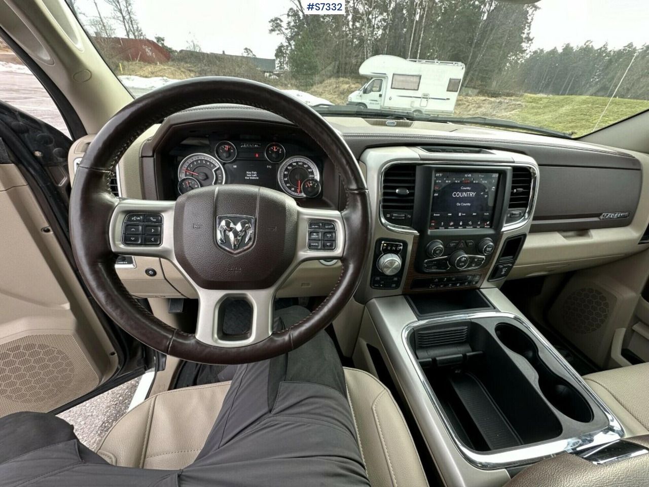 Dodge Ram 1500 Laramie, gasoline, serviced. - Pick-up: obrázek 3 Dodge Ram 1500 Laramie, gasoline, serviced. - Pick-up: obrázek 3