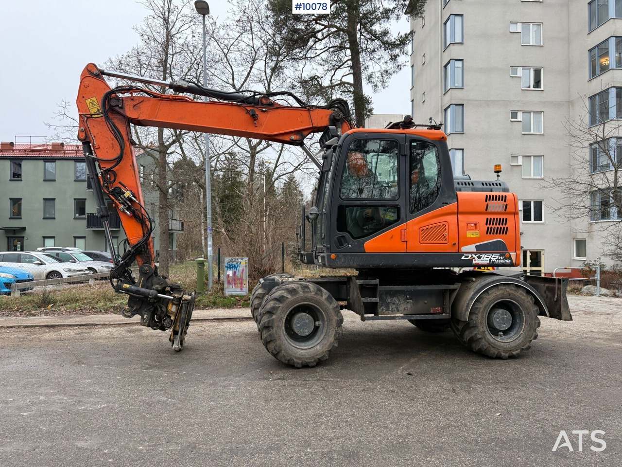 Doosan DX165W-5 Wheeled excavator (VIDEO) - Kolesové rýpadlo: obrázek 2 Doosan DX165W-5 Wheeled excavator (VIDEO) - Kolesové rýpadlo: obrázek 2