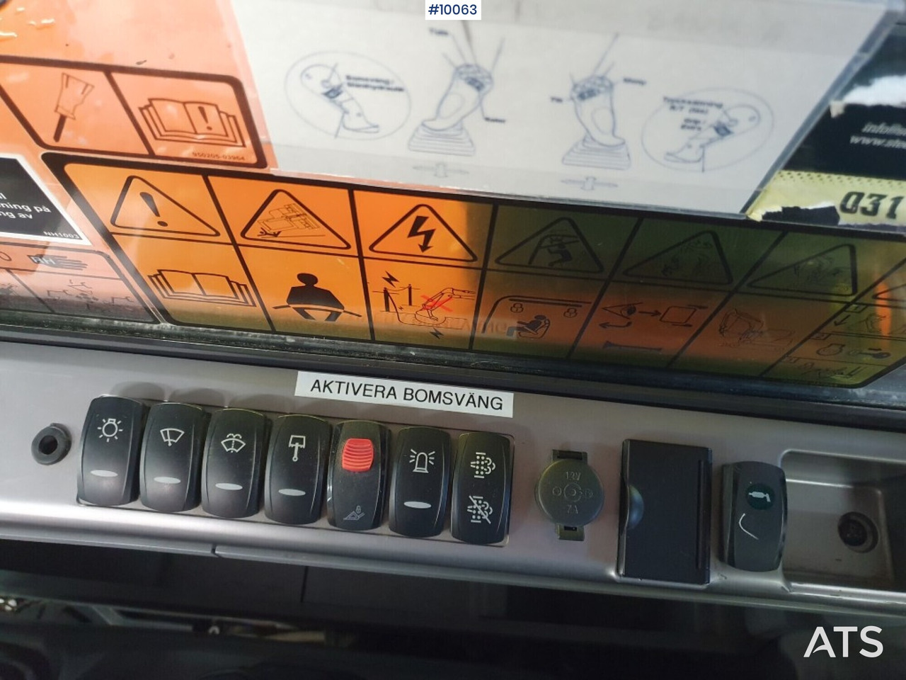 Doosan DX85R-3 Crawler Excavator with tiltrotator and attachments leasing Doosan DX85R-3 Crawler Excavator with tiltrotator and attachments: obrázek 12 Doosan DX85R-3 Crawler Excavator with tiltrotator and attachments leasing Doosan DX85R-3 Crawler Excavator with tiltrotator and attachments: obrázek 12