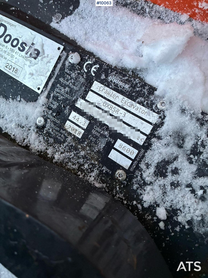 Doosan DX85R-3 Crawler Excavator with tiltrotator and attachments leasing Doosan DX85R-3 Crawler Excavator with tiltrotator and attachments: obrázek 17 Doosan DX85R-3 Crawler Excavator with tiltrotator and attachments leasing Doosan DX85R-3 Crawler Excavator with tiltrotator and attachments: obrázek 17