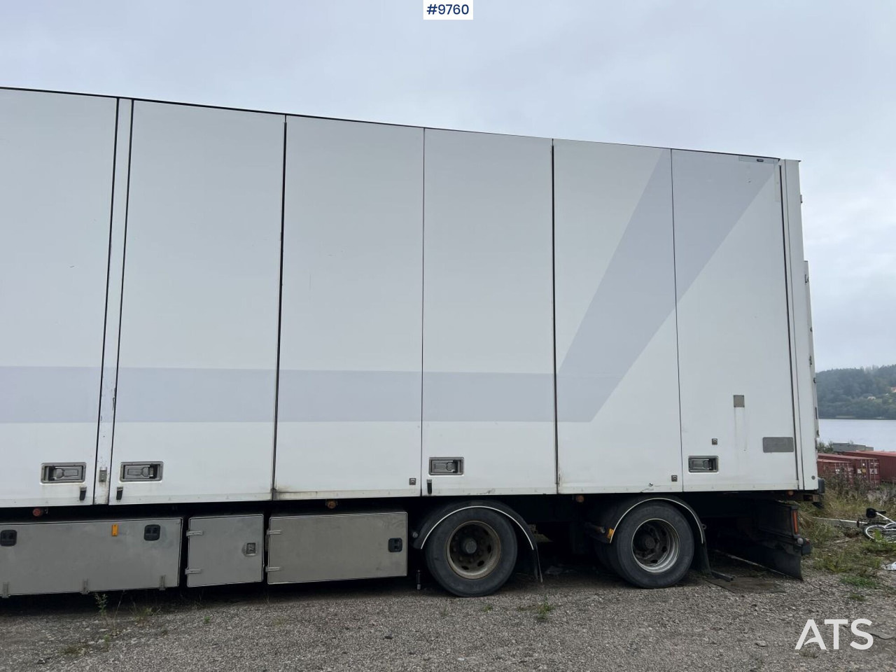 EKERI S8-N Refrigerated/Freezer Trailer - Chladírenský přívěs: obrázek 5 EKERI S8-N Refrigerated/Freezer Trailer - Chladírenský přívěs: obrázek 5