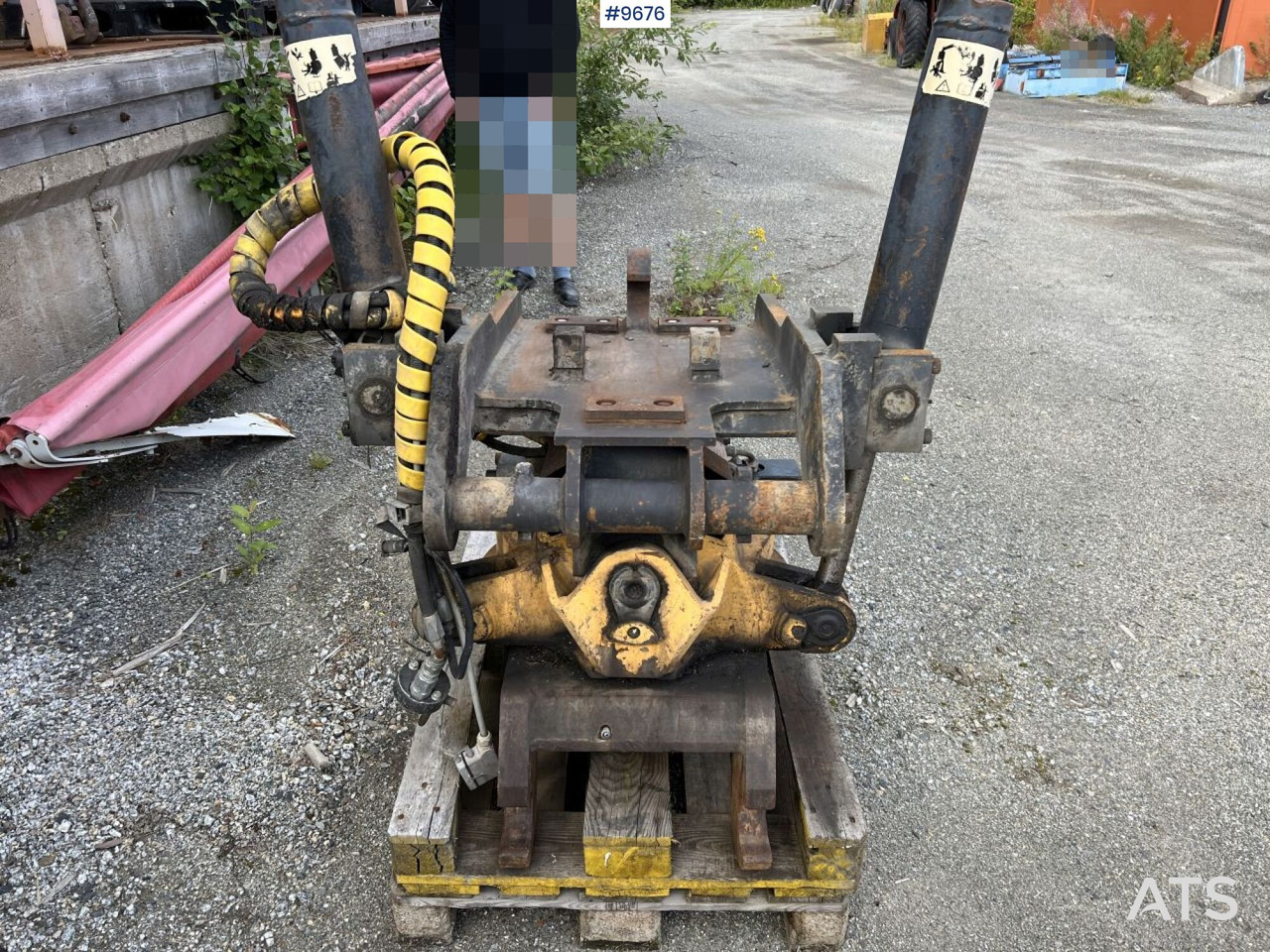 Engcon EC30 Rotortilt with B27 bracket - Tiltrotátor: obrázek 4 Engcon EC30 Rotortilt with B27 bracket - Tiltrotátor: obrázek 4