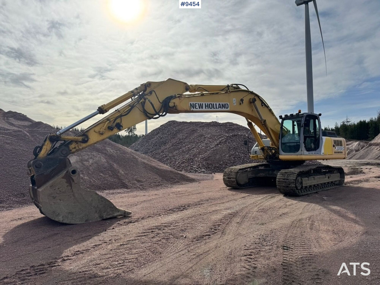 Excavator New Holland E385 - Pásové rýpadlo: obrázek 2 Excavator New Holland E385 - Pásové rýpadlo: obrázek 2