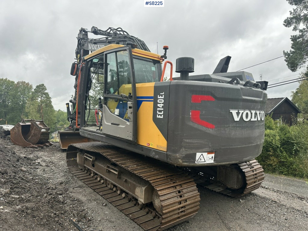Excavator, Volvo EC140EL, Tiltrotator, Attachments (See video) - Rýpadlo: obrázek 3 Excavator, Volvo EC140EL, Tiltrotator, Attachments (See video) - Rýpadlo: obrázek 3