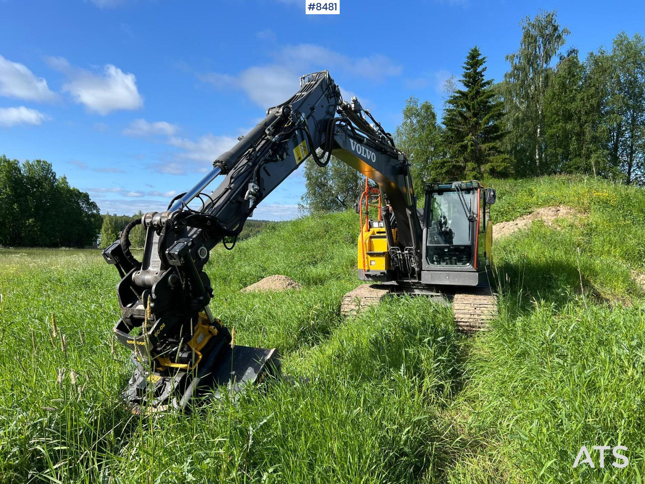 Excavator Volvo ECR145 EL with 1365 h - Pásové rýpadlo: obrázek 2 Excavator Volvo ECR145 EL with 1365 h - Pásové rýpadlo: obrázek 2