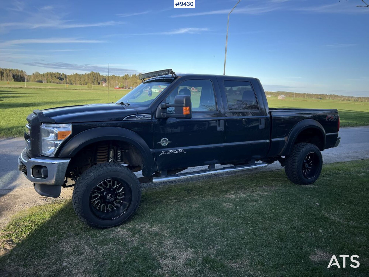 FORD F250 with sleddeck - C-REGGAD - Pick-up: obrázek 2 FORD F250 with sleddeck - C-REGGAD - Pick-up: obrázek 2