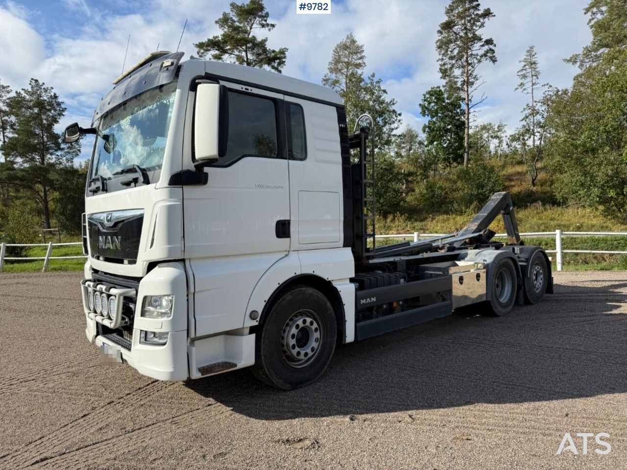 Hooklift Truck MAN TGX 26.500 6X2 - Hákový nosič kontejnerů: obrázek 1 Hooklift Truck MAN TGX 26.500 6X2 - Hákový nosič kontejnerů: obrázek 1