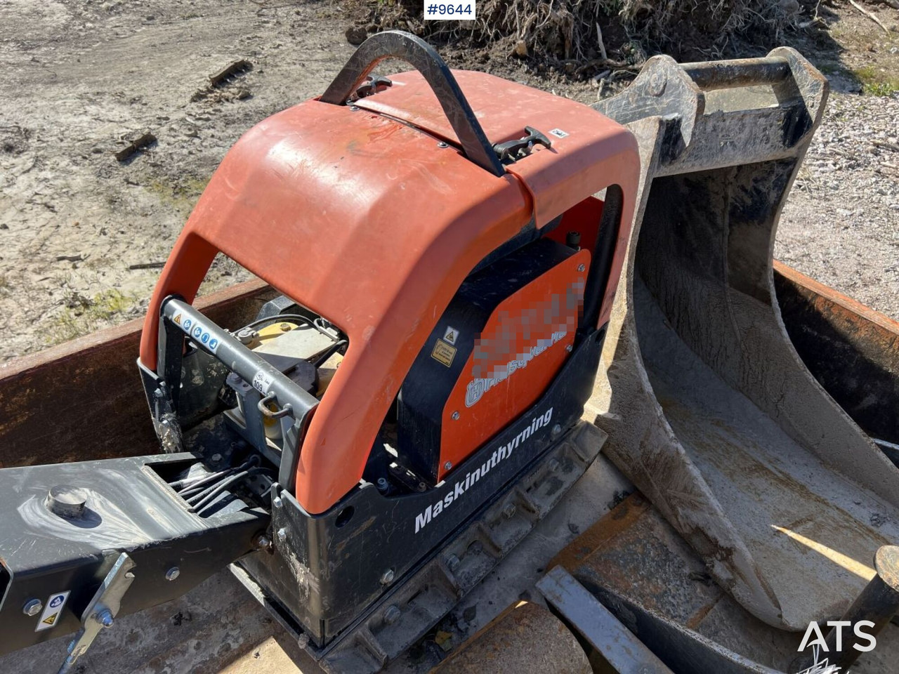 Husqvarna LG504 Vibratory Plate - Vibrační deska: obrázek 2 Husqvarna LG504 Vibratory Plate - Vibrační deska: obrázek 2