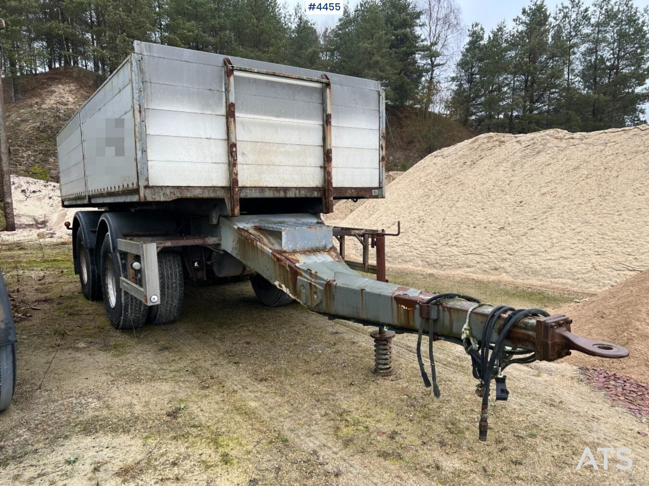 ILSBO T1-2K Trailer - Přívěs plato/ Valník: obrázek 2 ILSBO T1-2K Trailer - Přívěs plato/ Valník: obrázek 2