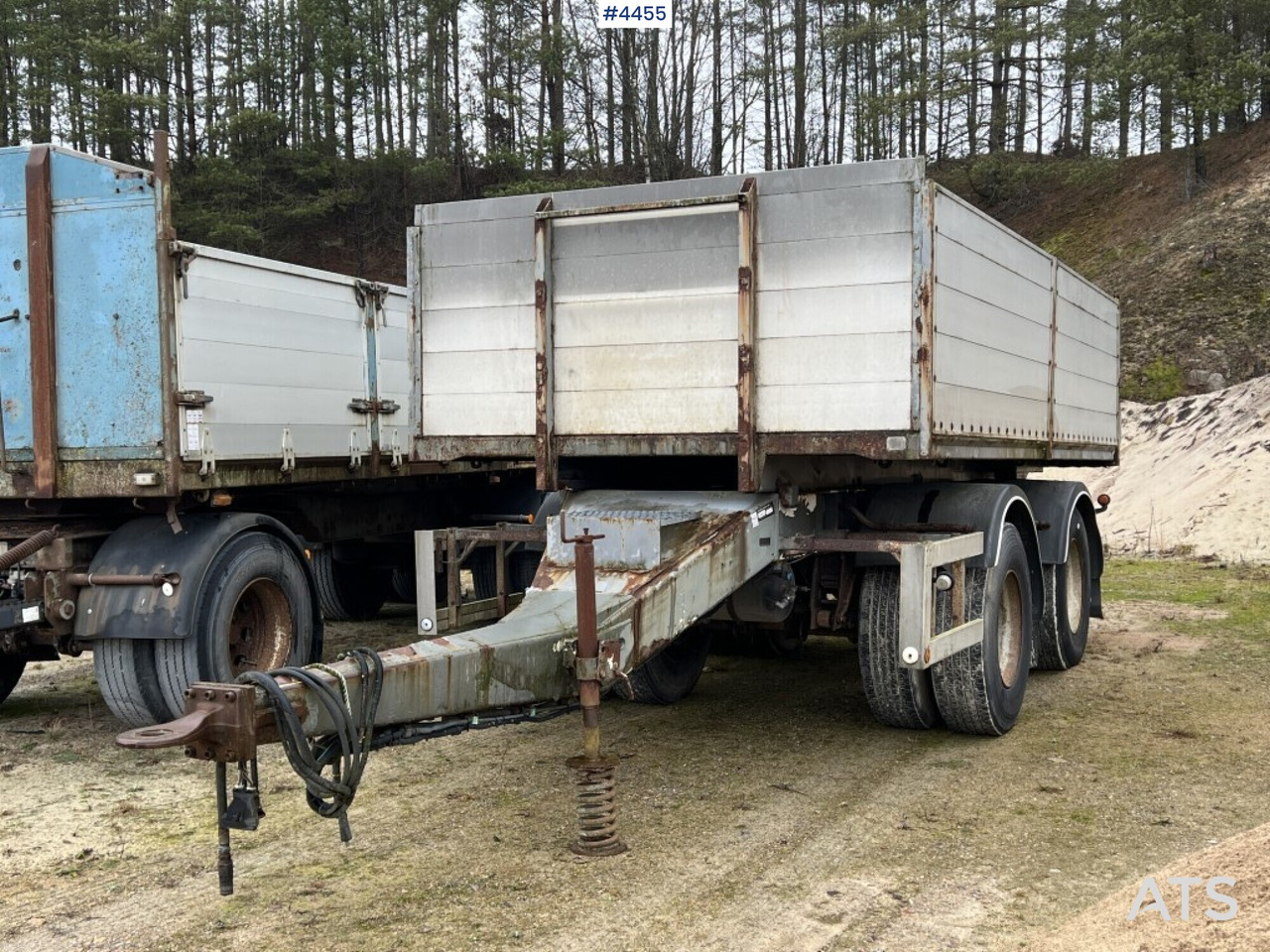 ILSBO T1-2K Trailer - Přívěs plato/ Valník: obrázek 1 ILSBO T1-2K Trailer - Přívěs plato/ Valník: obrázek 1