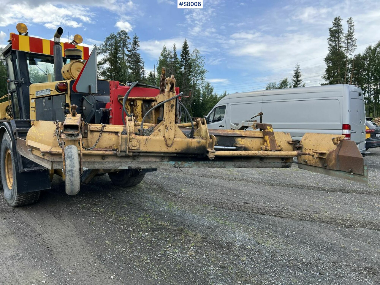 John Deere 772-A Grader with Gravel Sorter, see video - Grejdr: obrázek 4 John Deere 772-A Grader with Gravel Sorter, see video - Grejdr: obrázek 4