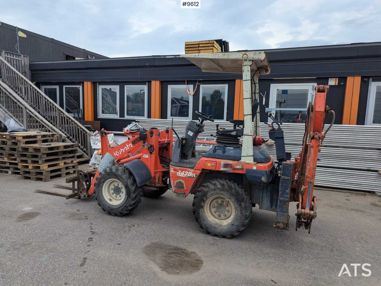 Rýpadlo-nakladač Kubota backhoe loader: obrázek 8