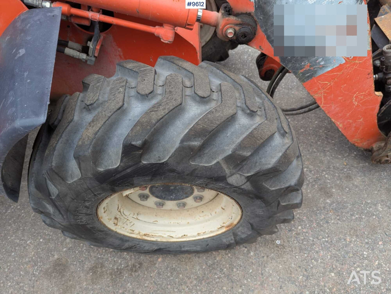Rýpadlo-nakladač Kubota backhoe loader: obrázek 19