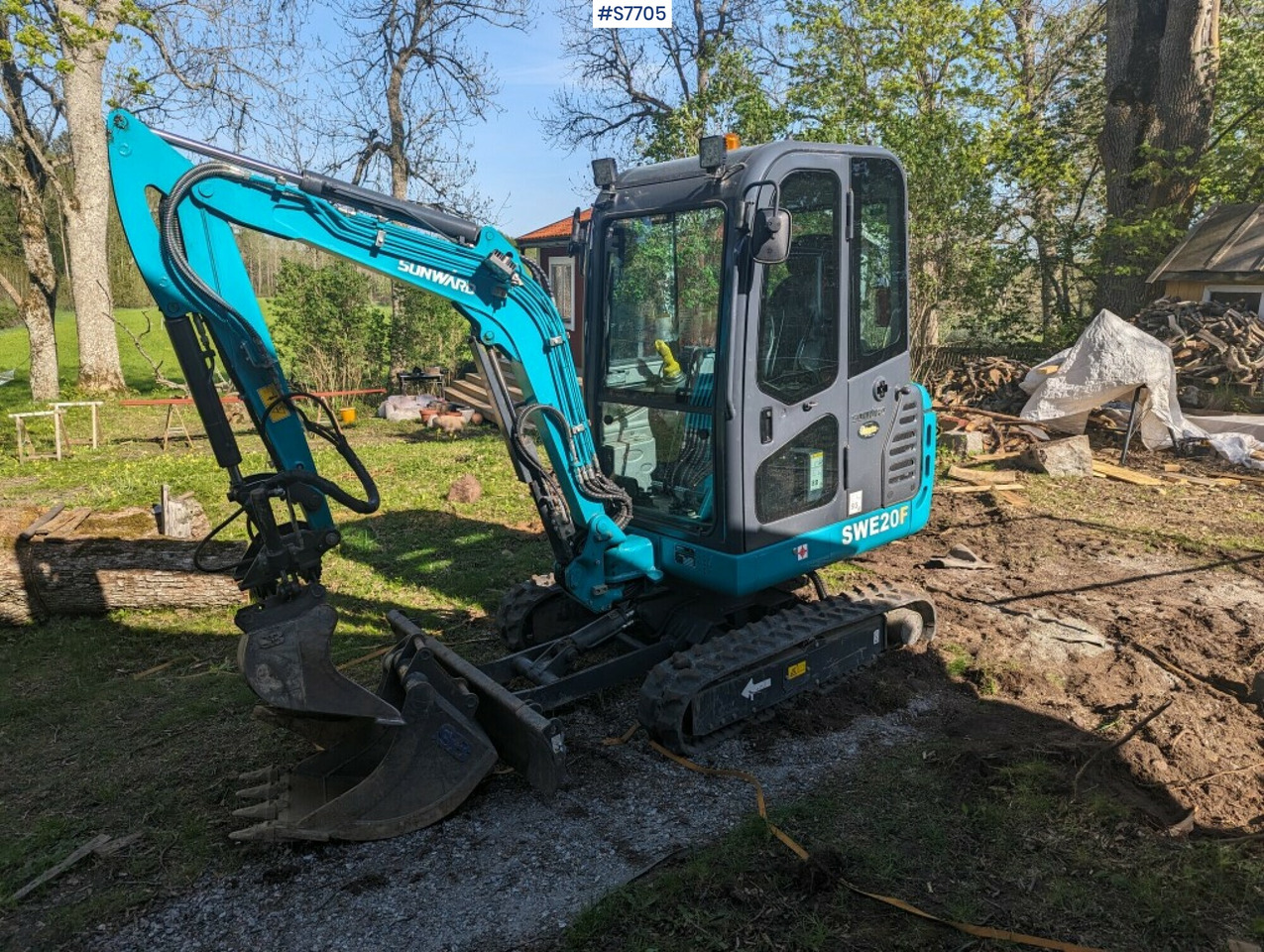 Mini excavator Sunward SWE20F with buckets SEE VIDEO - Rýpadlo: obrázek 1 Mini excavator Sunward SWE20F with buckets SEE VIDEO - Rýpadlo: obrázek 1