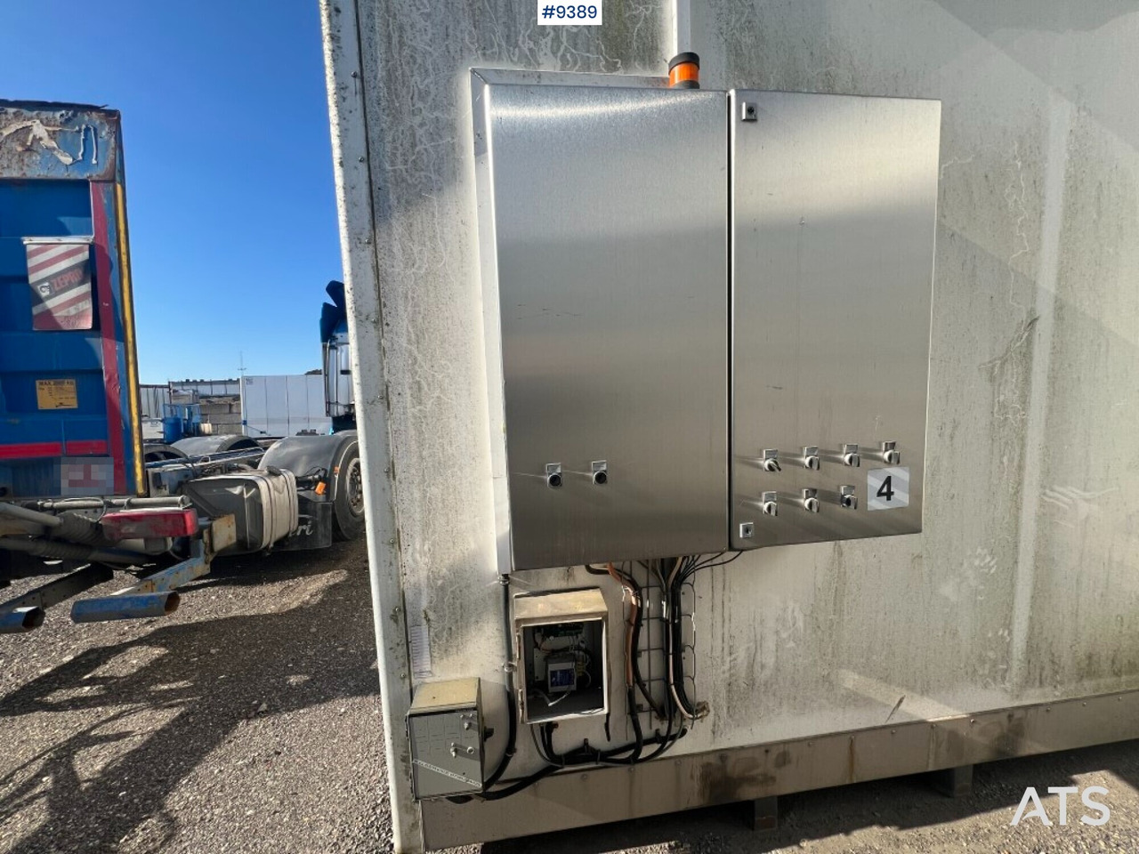 Refrigerated trailer box - Lagab - 6ton - Chladírenská nástavba: obrázek 3 Refrigerated trailer box - Lagab - 6ton - Chladírenská nástavba: obrázek 3