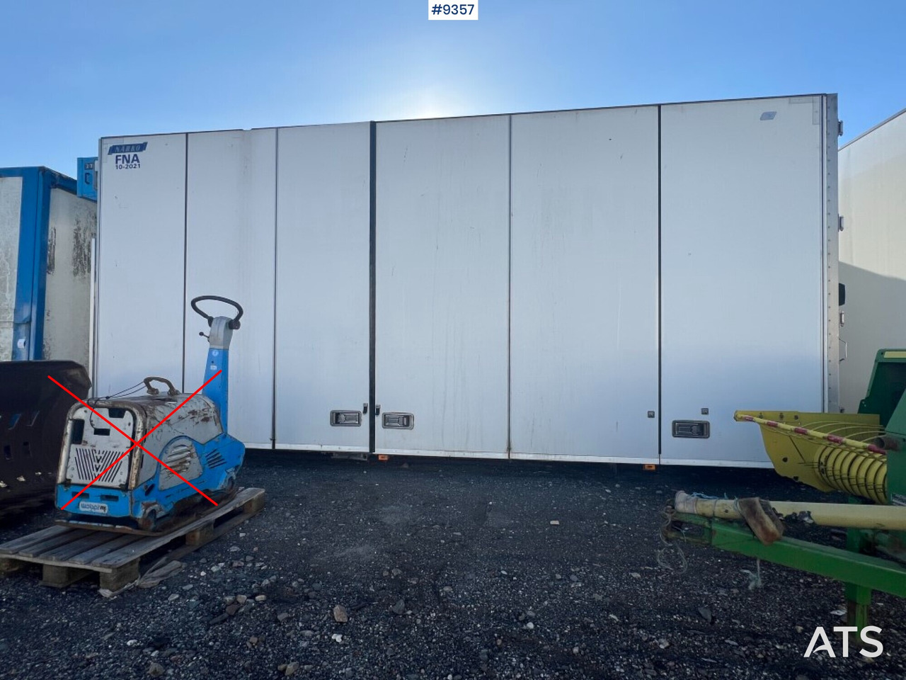 Refrigerated trailer cabinet Närko - Chladírenská nástavba: obrázek 2 Refrigerated trailer cabinet Närko - Chladírenská nástavba: obrázek 2