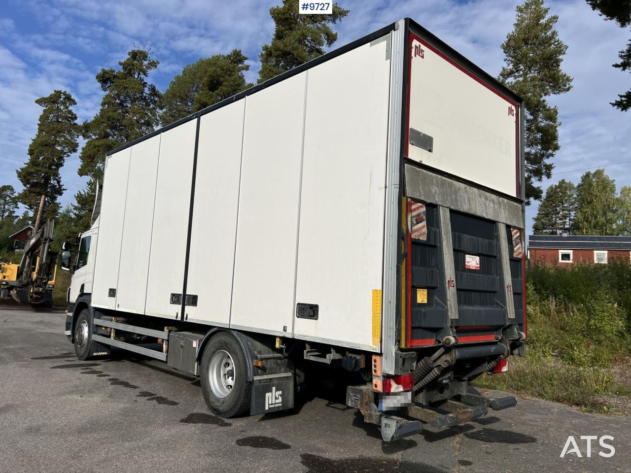 SCANIA P280 Box truck with tail lift - Skříňový nákladní auto: obrázek 4 SCANIA P280 Box truck with tail lift - Skříňový nákladní auto: obrázek 4