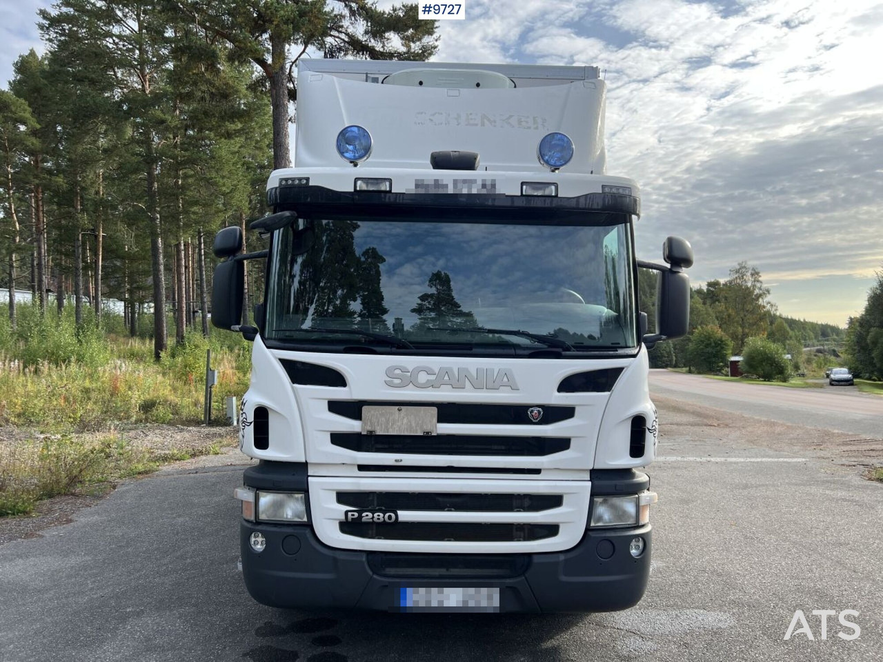 SCANIA P280 Box truck with tail lift - Skříňový nákladní auto: obrázek 2 SCANIA P280 Box truck with tail lift - Skříňový nákladní auto: obrázek 2