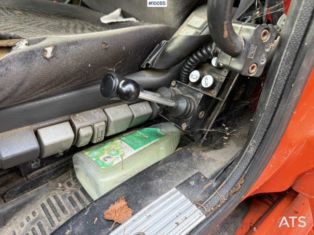 Hákový nosič kontejnerů, Auto s hydraulickou rukou Scania P94G 300 Crane truck with flatbed Rep. object: obrázek 15 Hákový nosič kontejnerů, Auto s hydraulickou rukou Scania P94G 300 Crane truck with flatbed Rep. object: obrázek 15