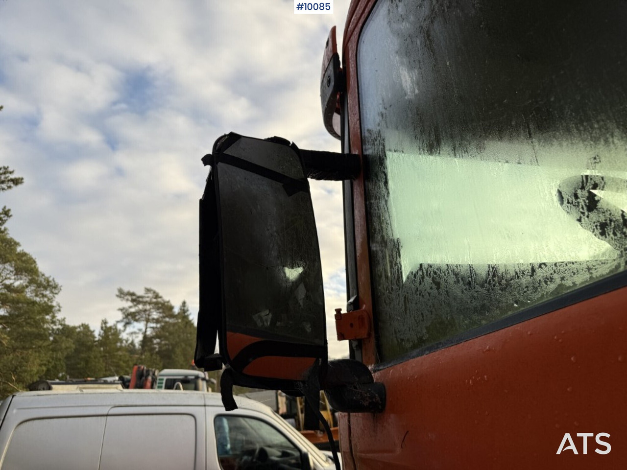 Hákový nosič kontejnerů, Auto s hydraulickou rukou Scania P94G 300 Crane truck with flatbed Rep. object: obrázek 12 Hákový nosič kontejnerů, Auto s hydraulickou rukou Scania P94G 300 Crane truck with flatbed Rep. object: obrázek 12