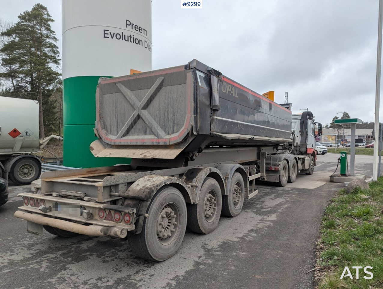 Tractor Unit Mercedes-Benz Arocs 3351 6x4 with tipper trailer - Tahač: obrázek 4 Tractor Unit Mercedes-Benz Arocs 3351 6x4 with tipper trailer - Tahač: obrázek 4