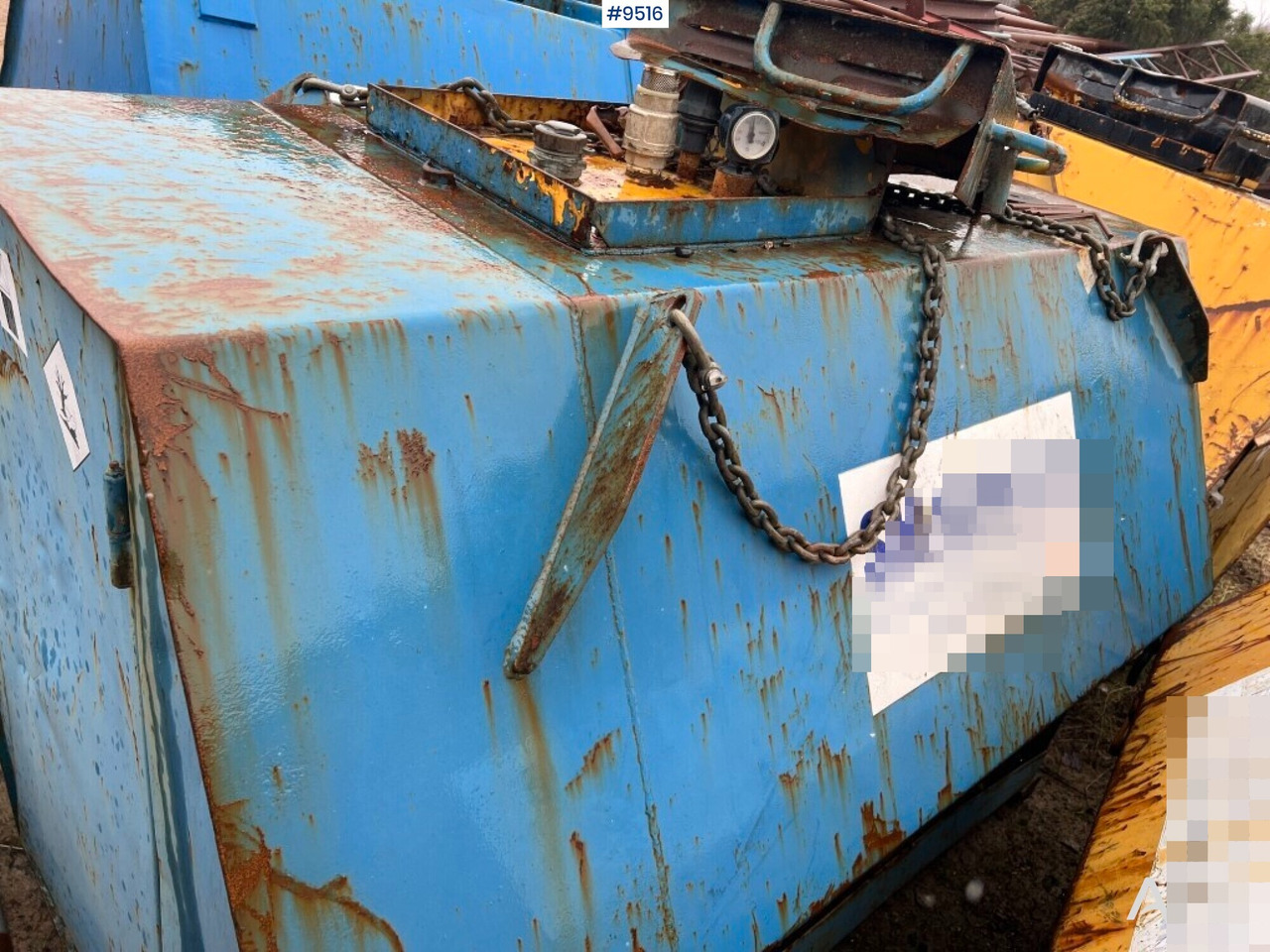 Tank diesel - 1,5 cubic - J-O Fherm dumper - Skladovací nádrž: obrázek 4 Tank diesel - 1,5 cubic - J-O Fherm dumper - Skladovací nádrž: obrázek 4