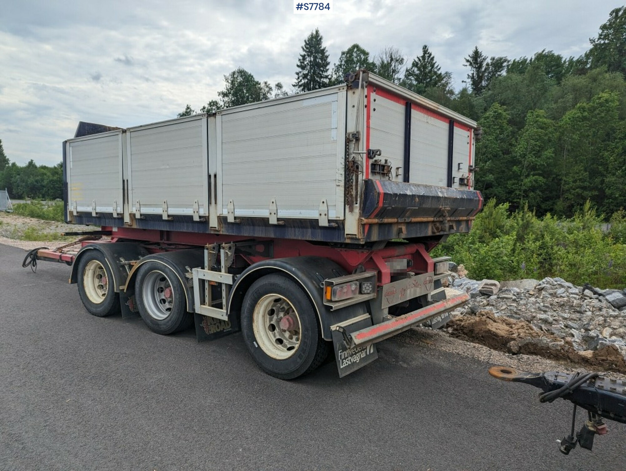 Tipper trailer GEHAB 3-axlat - Sklápěcí přívěs: obrázek 2 Tipper trailer GEHAB 3-axlat - Sklápěcí přívěs: obrázek 2