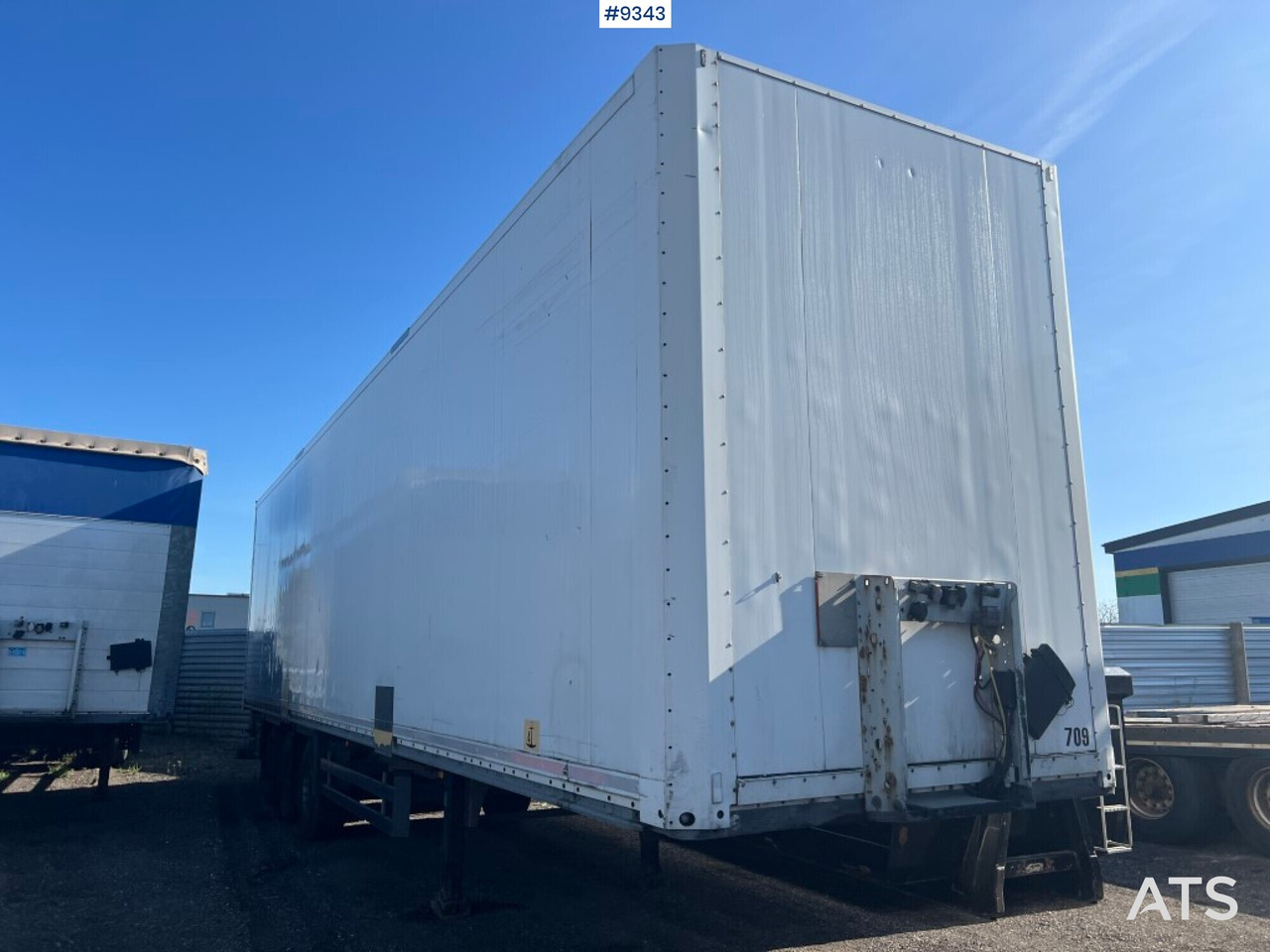 Trailer- SCHMITZ CARGOBULL - Skříňový návěs: obrázek 3 Trailer- SCHMITZ CARGOBULL - Skříňový návěs: obrázek 3