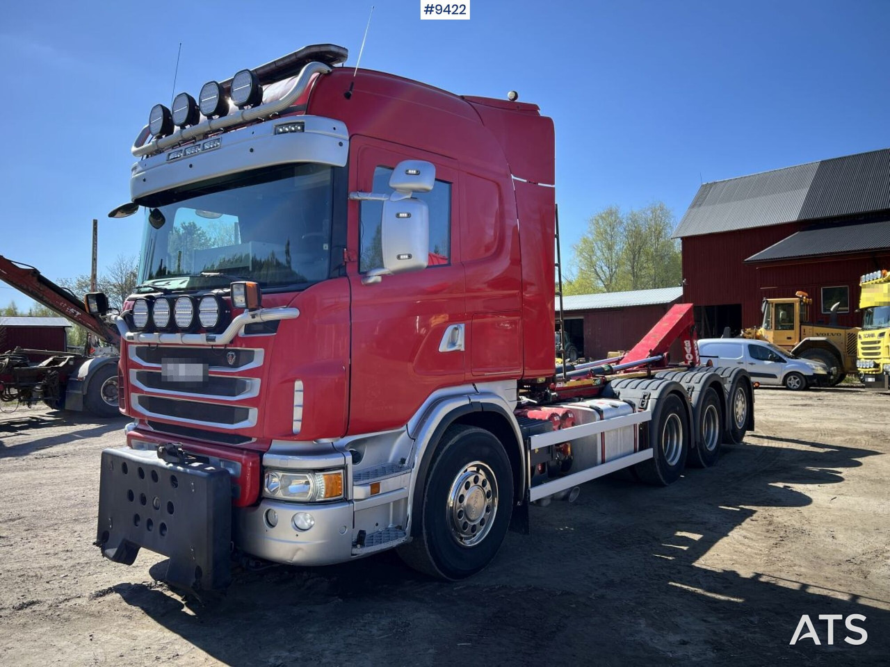 Tridem Hooklift Truck Scania G490 with plow brackets - Hákový nosič kontejnerů: obrázek 1 Tridem Hooklift Truck Scania G490 with plow brackets - Hákový nosič kontejnerů: obrázek 1