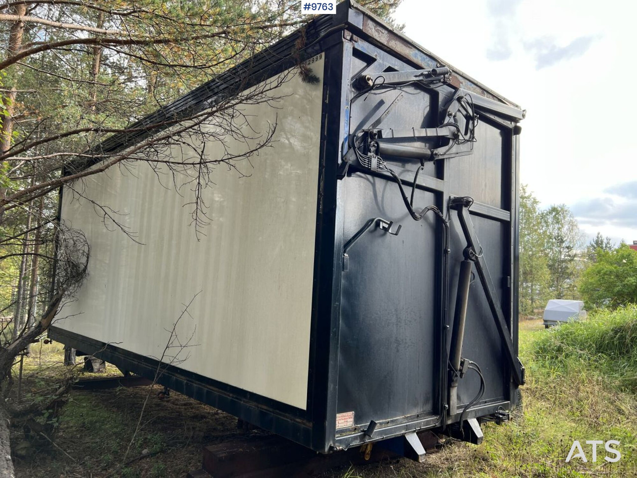 VOLVO FH16-660 6*2 LAXO-Bracket with load changer, woodchip box, and flatbed - Hákový nosič kontejnerů: obrázek 5 VOLVO FH16-660 6*2 LAXO-Bracket with load changer, woodchip box, and flatbed - Hákový nosič kontejnerů: obrázek 5