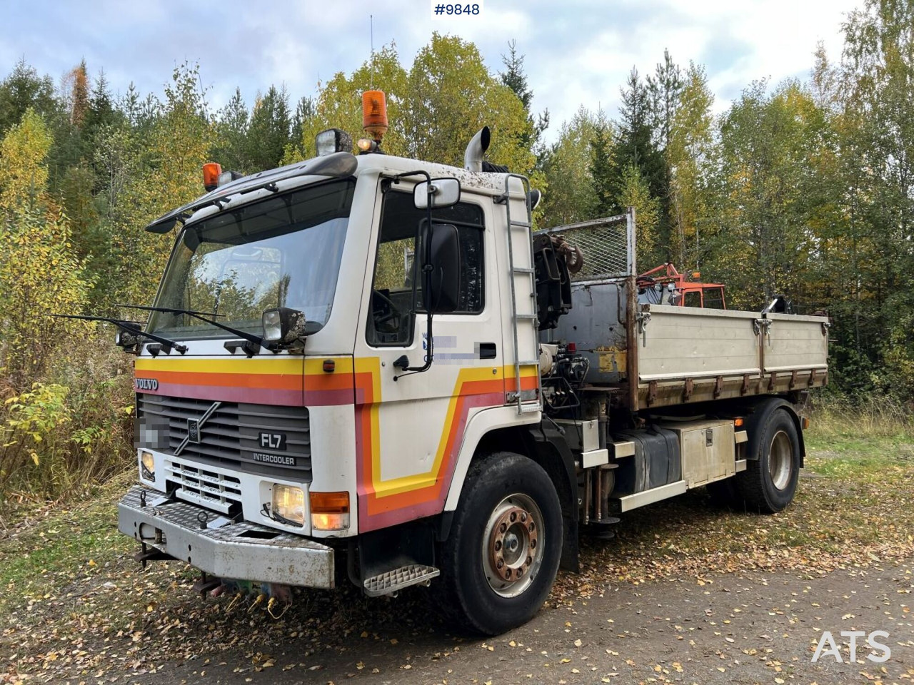VOLVO FL7 4X2 Crane truck/Dump truck with Hiab071 crane - Sklápěč, Auto s hydraulickou rukou: obrázek 1 VOLVO FL7 4X2 Crane truck/Dump truck with Hiab071 crane - Sklápěč, Auto s hydraulickou rukou: obrázek 1
