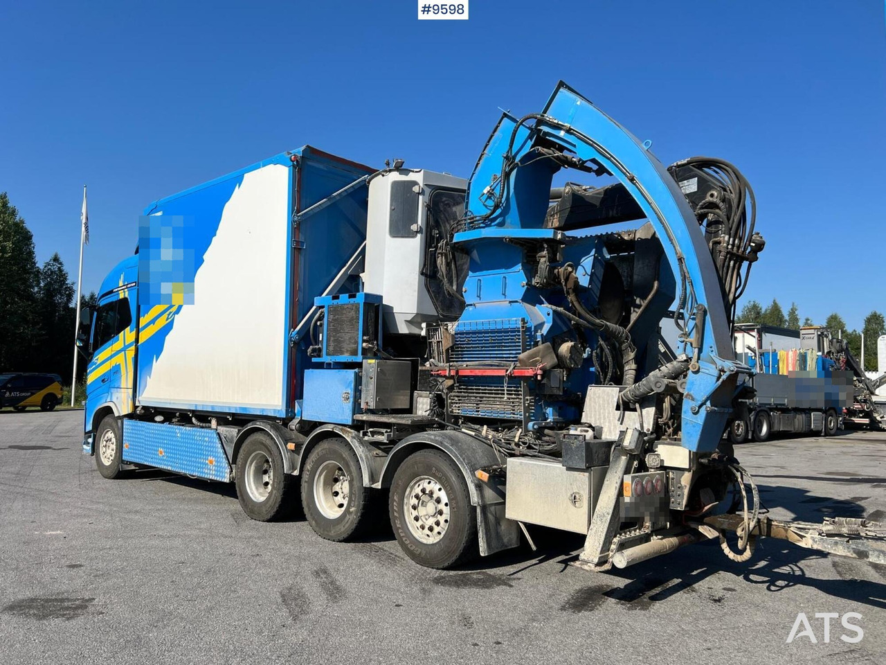 Volvo FH16 8*4 Bruks wood chipper - Sklápěč, Auto s hydraulickou rukou: obrázek 4 Volvo FH16 8*4 Bruks wood chipper - Sklápěč, Auto s hydraulickou rukou: obrázek 4