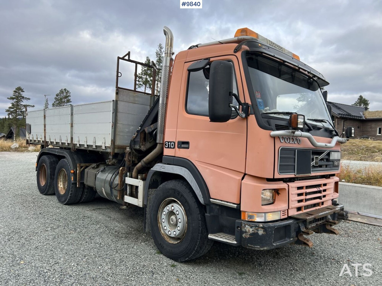 Volvo FM7 crane truck/tipper truck with Hiab 112 (video) - Sklápěč: obrázek 3 Volvo FM7 crane truck/tipper truck with Hiab 112 (video) - Sklápěč: obrázek 3
