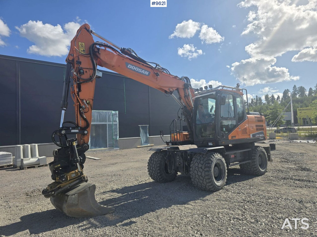 Kolesové rýpadlo Wheeled Excavator Doosan DX160W with attachment and trailer: obrázek 9 Kolesové rýpadlo Wheeled Excavator Doosan DX160W with attachment and trailer: obrázek 9