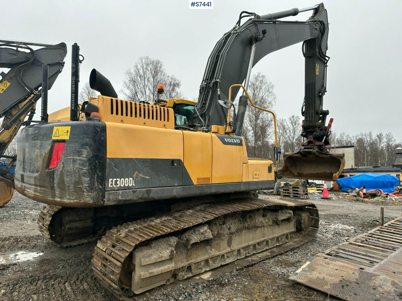 Pásové rýpadlo Wheeled excavator Volvo EC300 DL With rotor, digging system and buckets SEE VIDEO: obrázek 16