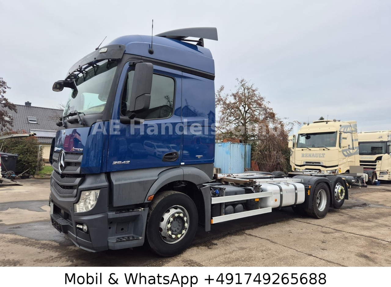 Mercedes-Benz Actros 4 2542 StreamSpace LL BDF *Retader/Multi - Kontejnérový podvozek/ Výměnná nástavba: obrázek 2 Mercedes-Benz Actros 4 2542 StreamSpace LL BDF *Retader/Multi - Kontejnérový podvozek/ Výměnná nástavba: obrázek 2