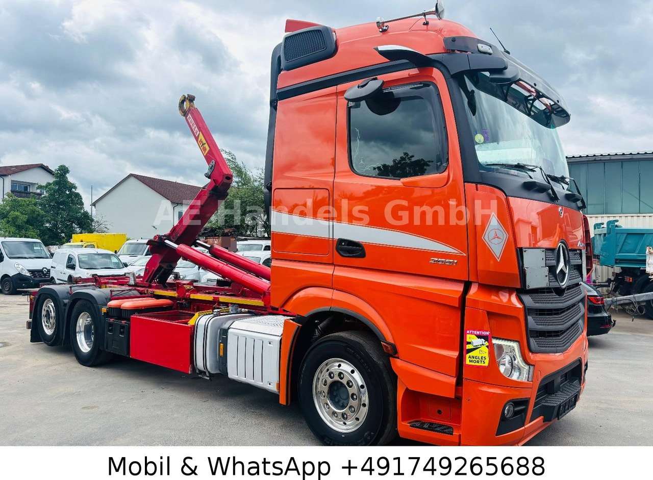 Mercedes-Benz Actros V 2551 L BL 6x2 *Retarder/Hyva-18-60-S - Hákový nosič kontejnerů, Auto s hydraulickou rukou: obrázek 2 Mercedes-Benz Actros V 2551 L BL 6x2 *Retarder/Hyva-18-60-S - Hákový nosič kontejnerů, Auto s hydraulickou rukou: obrázek 2