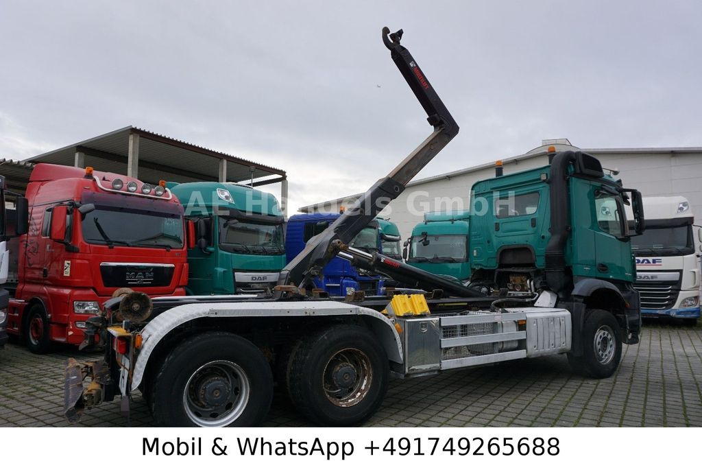 Mercedes-Benz Arocs IV 3348 M BB 6x4 Hiab-XR-21-S-56 *Retarder - Hákový nosič kontejnerů: obrázek 2 Mercedes-Benz Arocs IV 3348 M BB 6x4 Hiab-XR-21-S-56 *Retarder - Hákový nosič kontejnerů: obrázek 2