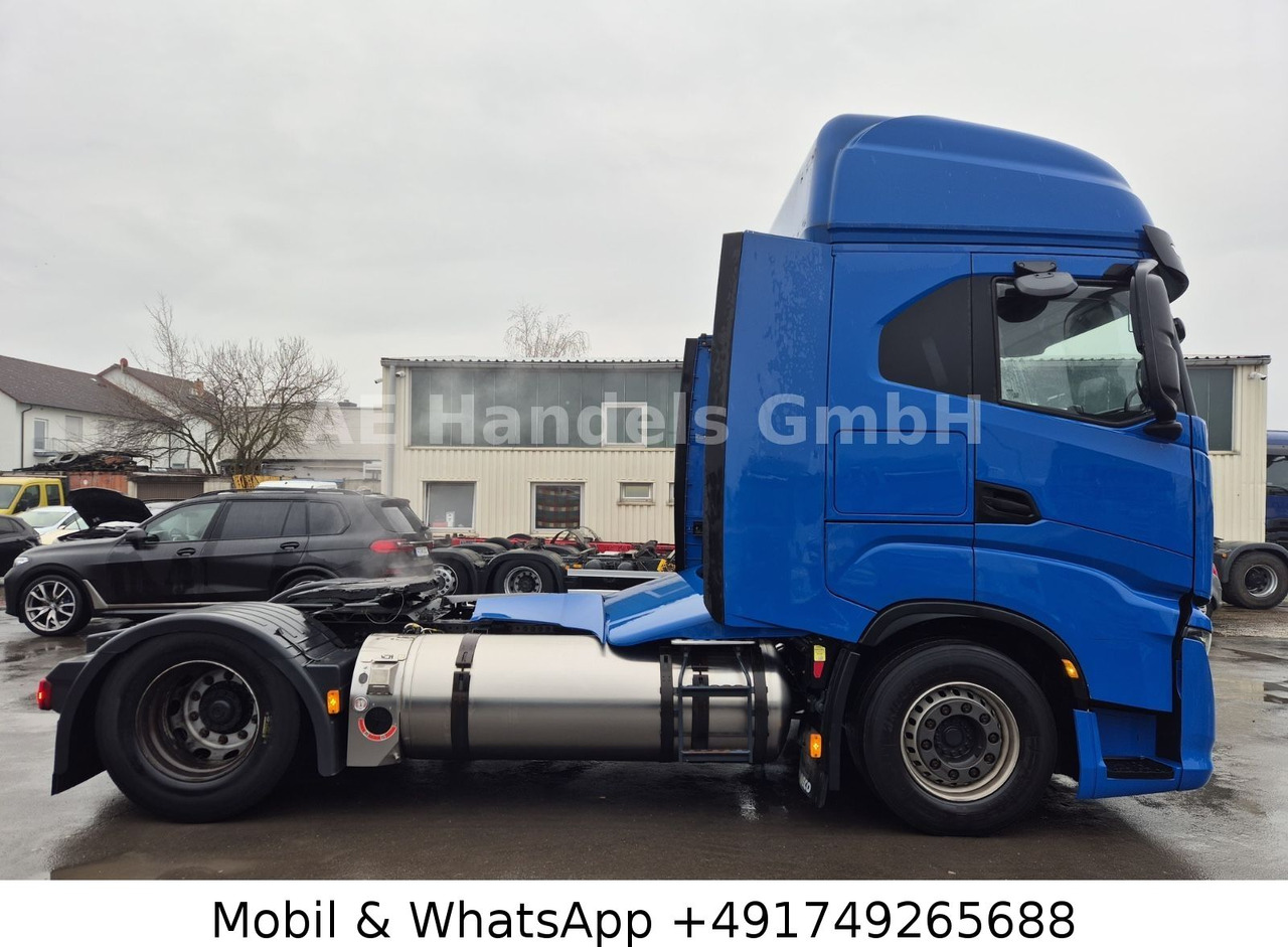 Iveco S-Way 460 AS LNG *Retarder/ACC/2xTank/LED/Leder - Tahač: obrázek 2 Iveco S-Way 460 AS LNG *Retarder/ACC/2xTank/LED/Leder - Tahač: obrázek 2