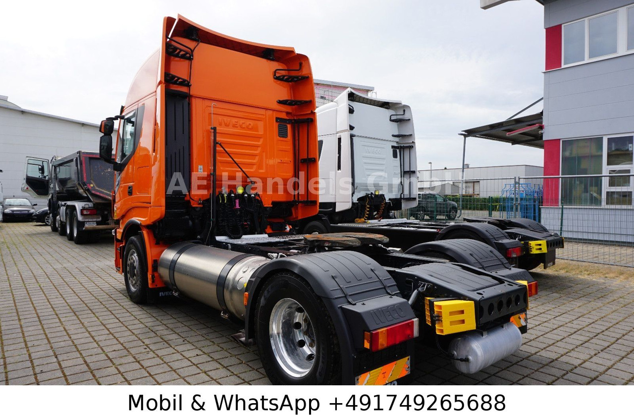 Iveco Stralis NP 400 Hi-Way BL LNG*Retarder/Standklima - Tahač: obrázek 4 Iveco Stralis NP 400 Hi-Way BL LNG*Retarder/Standklima - Tahač: obrázek 4