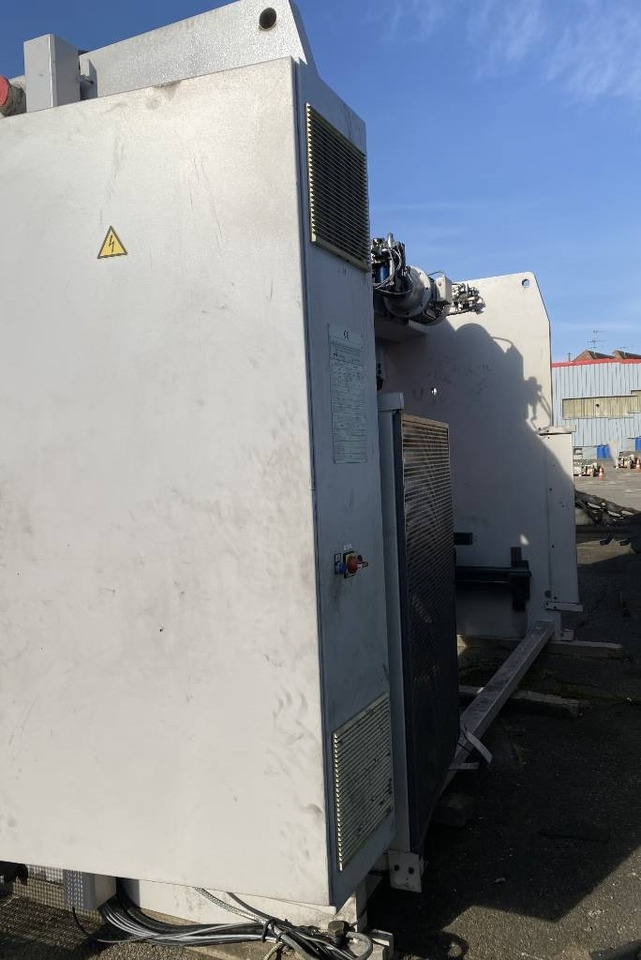 BEYELER Presse/Plieuse PR6 2000KNx4100MM endommagé - Kovoobráběcí stroj: obrázek 4 BEYELER Presse/Plieuse PR6 2000KNx4100MM endommagé - Kovoobráběcí stroj: obrázek 4