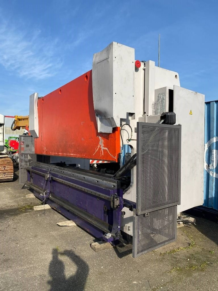 BEYELER Presse/Plieuse PR6 2000KNx4100MM endommagé - Kovoobráběcí stroj: obrázek 5 BEYELER Presse/Plieuse PR6 2000KNx4100MM endommagé - Kovoobráběcí stroj: obrázek 5