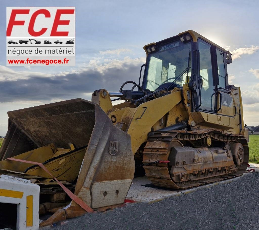 CAT 953 D A REPARER *TO REPAIR*ZU REPARIEREN - Pásový nakladač: obrázek 1 CAT 953 D A REPARER *TO REPAIR*ZU REPARIEREN - Pásový nakladač: obrázek 1