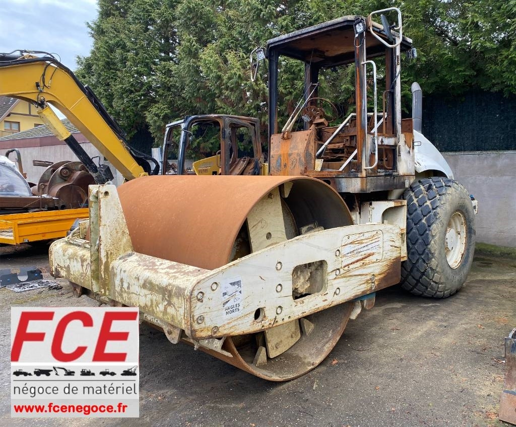 CAT CS-563E Origine Française /Certificat CE endommagé  - Válec: obrázek 1 CAT CS-563E Origine Française /Certificat CE endommagé  - Válec: obrázek 1
