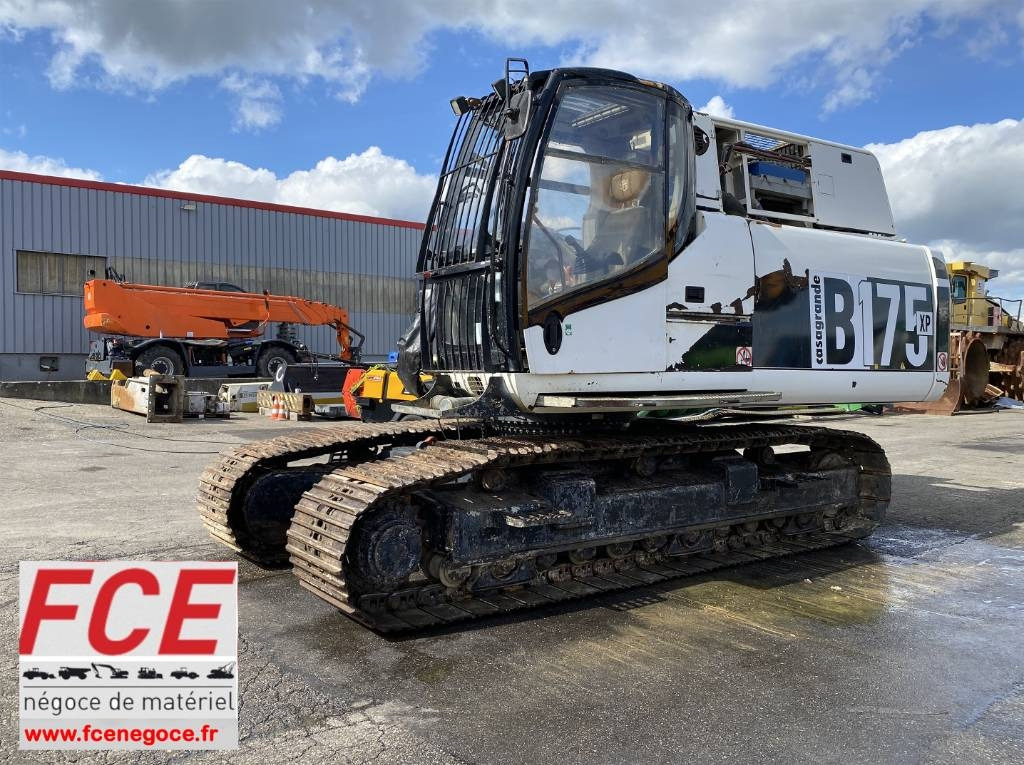 Casagrande B 175 XP 1er Main/Origine Française endommagée - Vrtná souprava: obrázek 1 Casagrande B 175 XP 1er Main/Origine Française endommagée - Vrtná souprava: obrázek 1