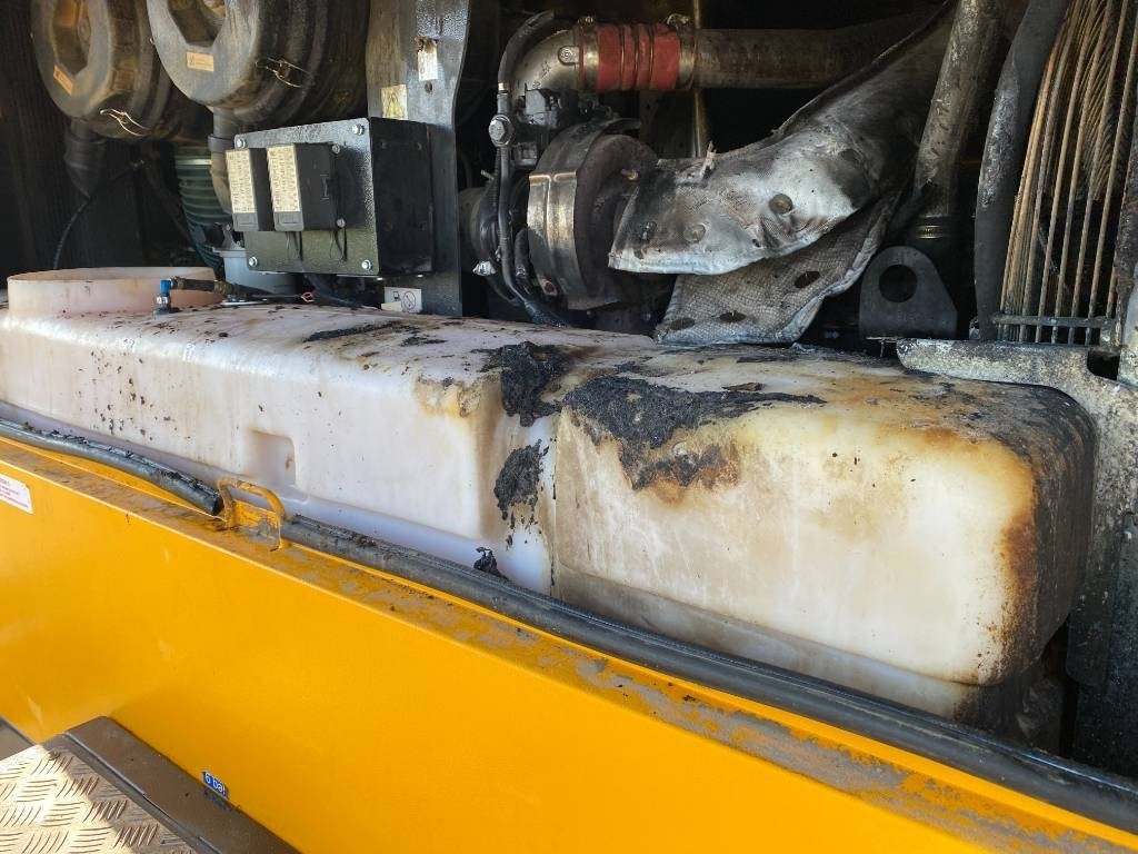 Mobilní kompresor Doosan 12/205 Stage V / BOBCAT PA12.20 1er Main endommagé: obrázek 46 Mobilní kompresor Doosan 12/205 Stage V / BOBCAT PA12.20 1er Main endommagé: obrázek 46