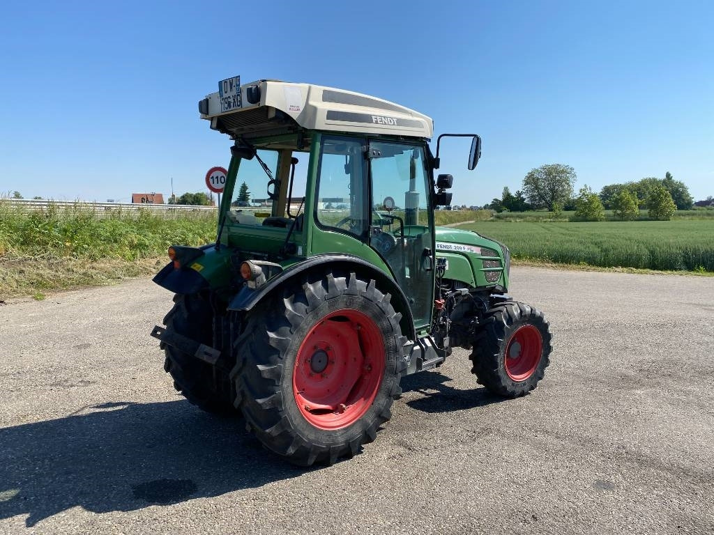 Fendt 209F Vario TMS 1er Main endommagé - Traktor: obrázek 4 Fendt 209F Vario TMS 1er Main endommagé - Traktor: obrázek 4